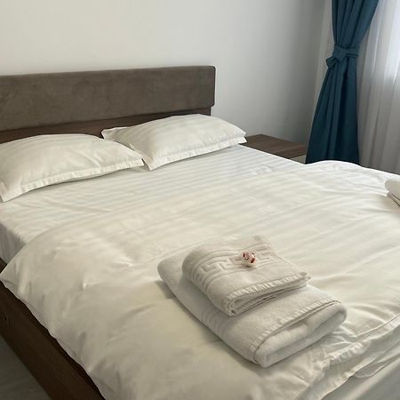 Royal Blue Property Oradea Dış mekan fotoğraf