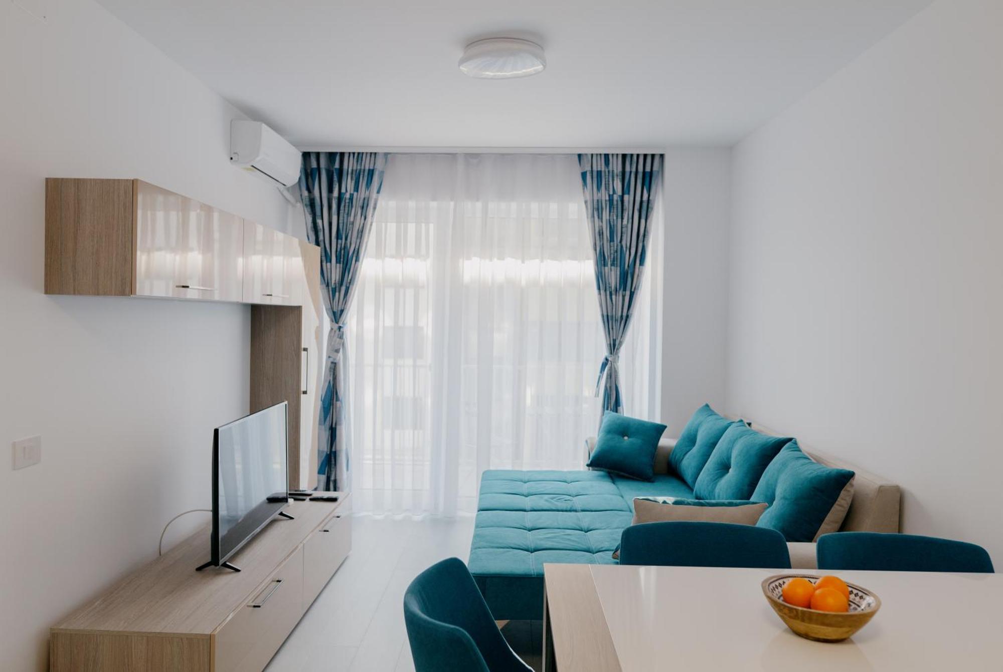 Royal Blue Property Oradea Dış mekan fotoğraf