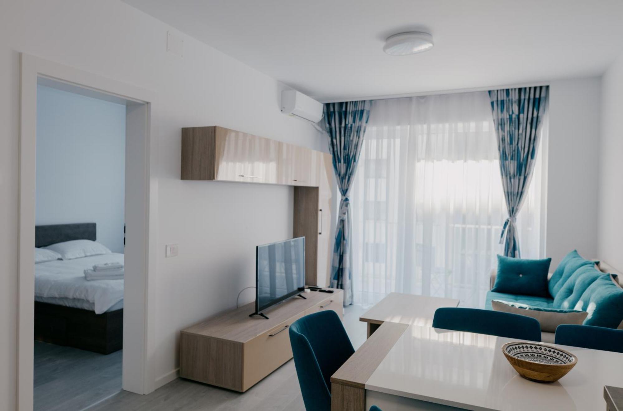 Royal Blue Property Oradea Dış mekan fotoğraf