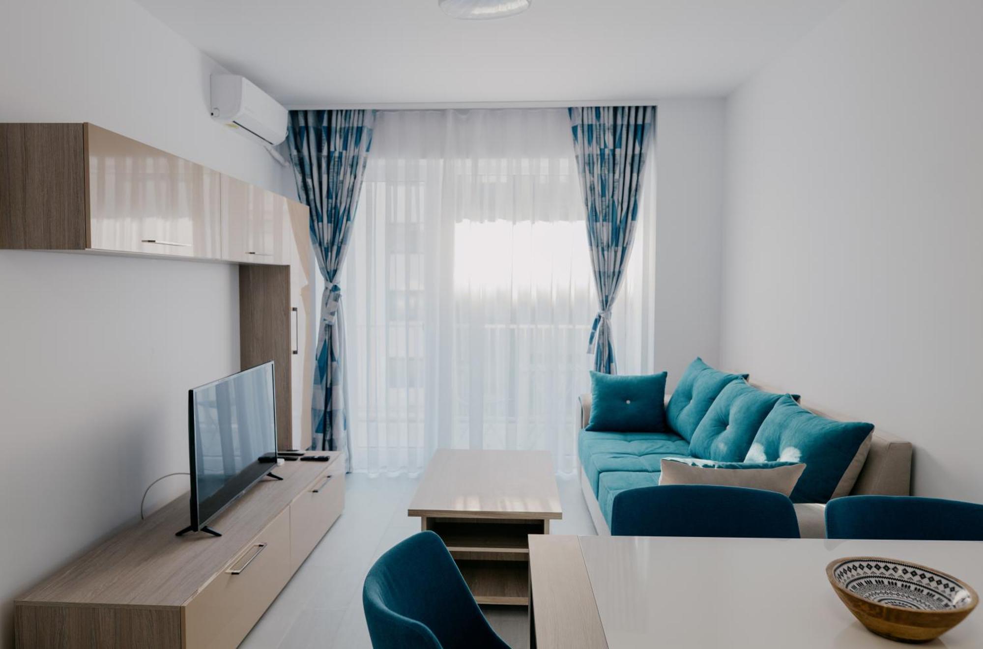 Royal Blue Property Oradea Dış mekan fotoğraf