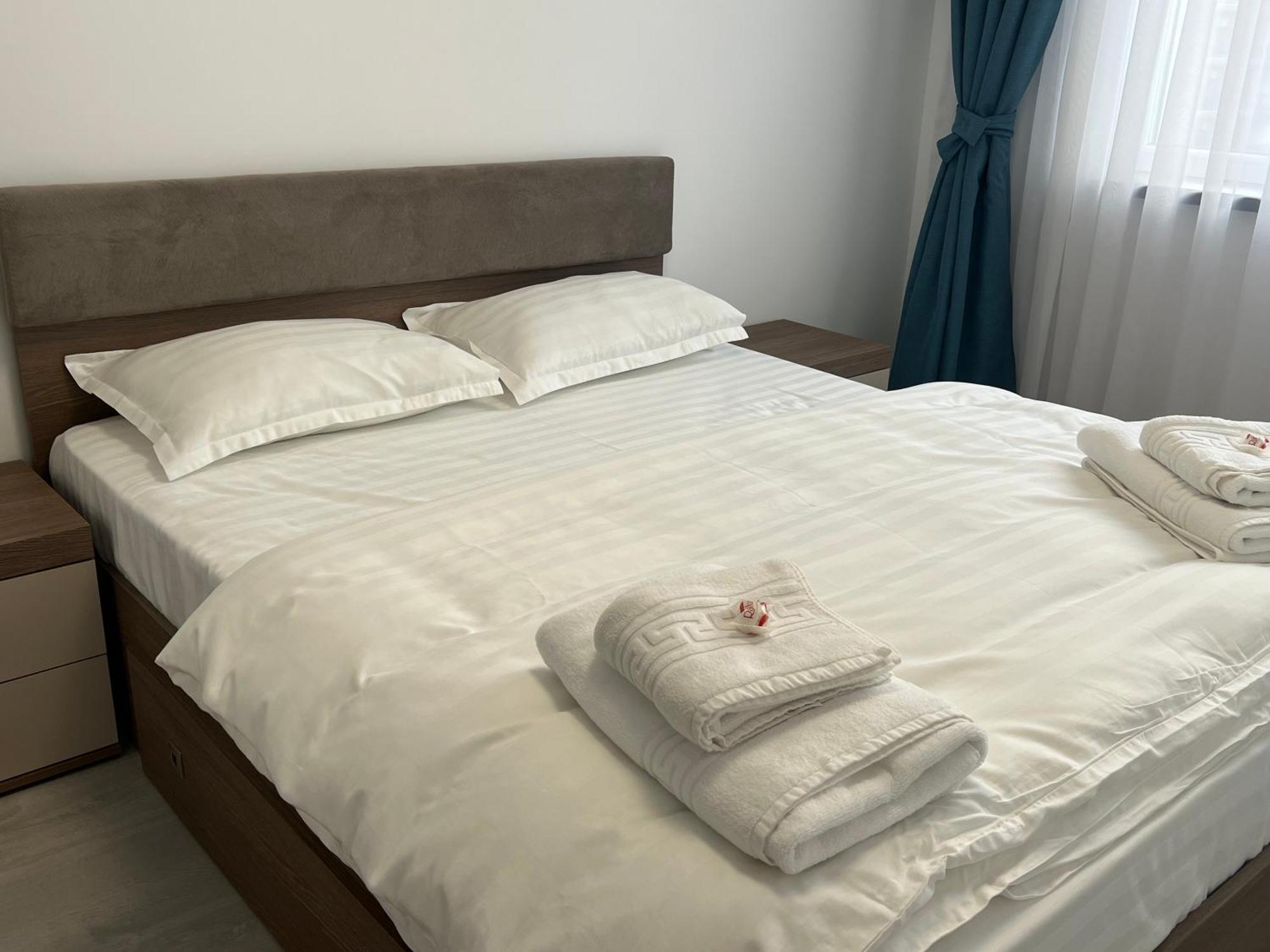 Royal Blue Property Oradea Dış mekan fotoğraf