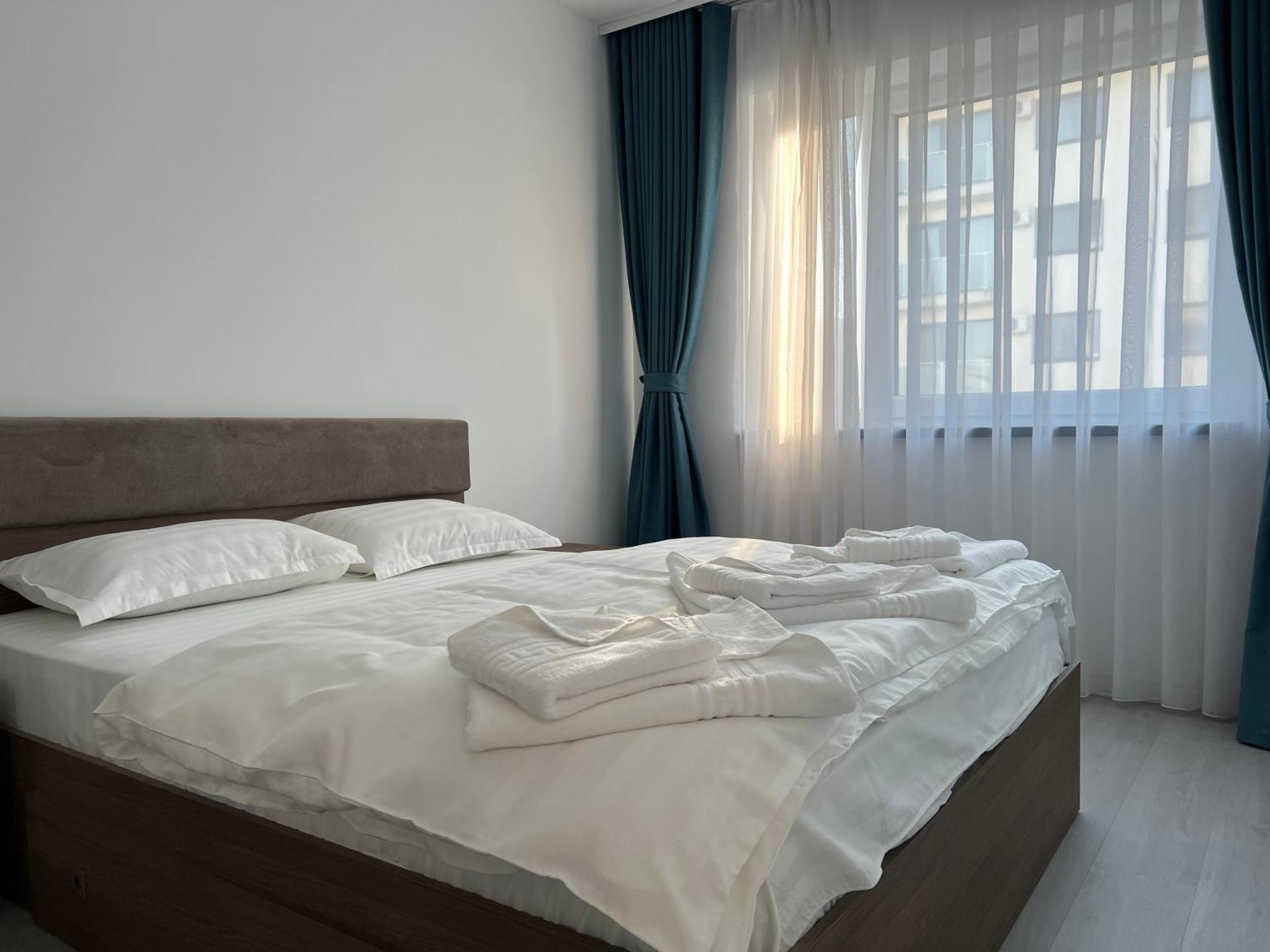 Royal Blue Property Oradea Dış mekan fotoğraf
